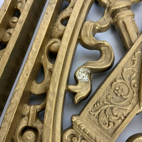 Homco Set Of 3 Vintage Gold Wall Hangings With Armor Sword & Shield Design 1974 - Picture 3 of 8